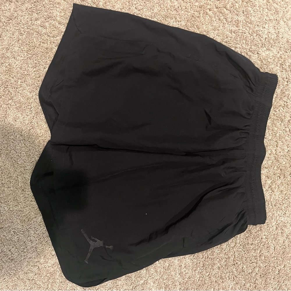 Nike Black Athletic Shorts. These shorts are worn still in good condition.XXL